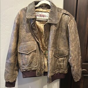 Vintage men's Wilson leather B-2 bomber jacket